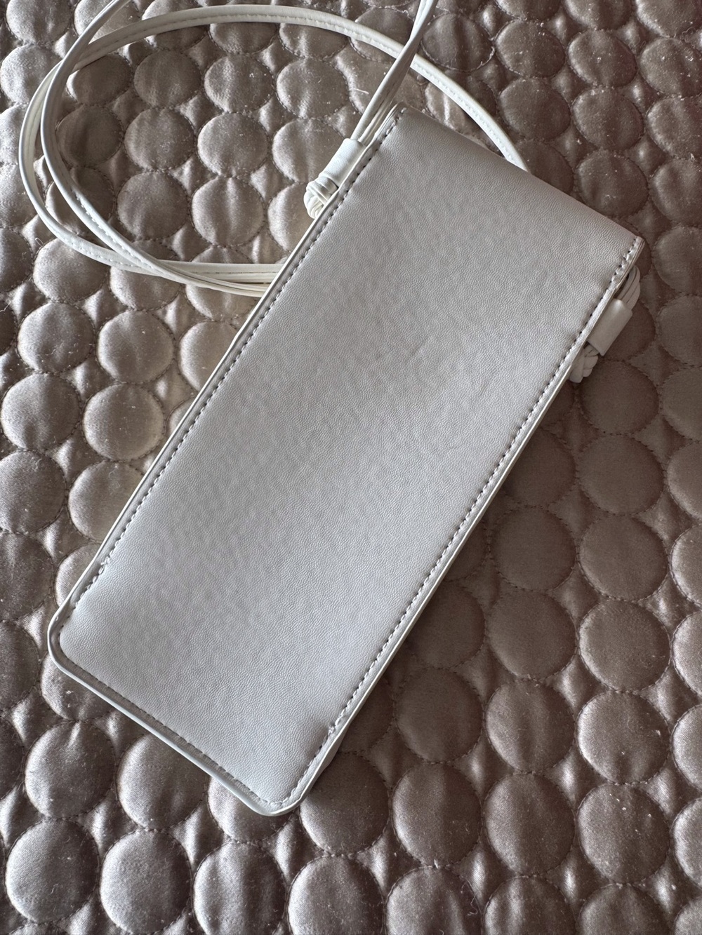 CELINE White Crossbody sunglasses / phone pouch - Picture 9 of 11